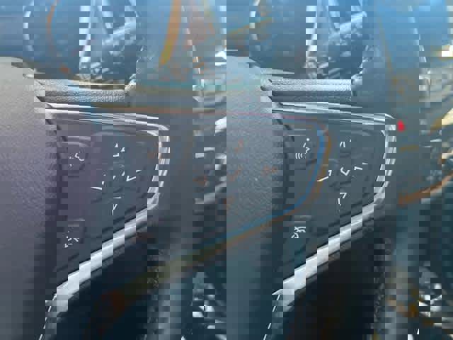 Used 2020 Chevrolet Equinox Premier image 23