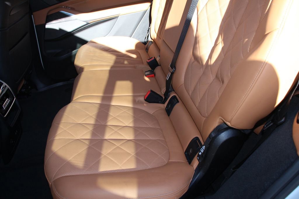 Used 2023 BMW X7 xDrive40i w/ M Sport Package image 21