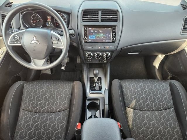 Used 2025 Mitsubishi Outlander Sport ES AWD/4WD image 24