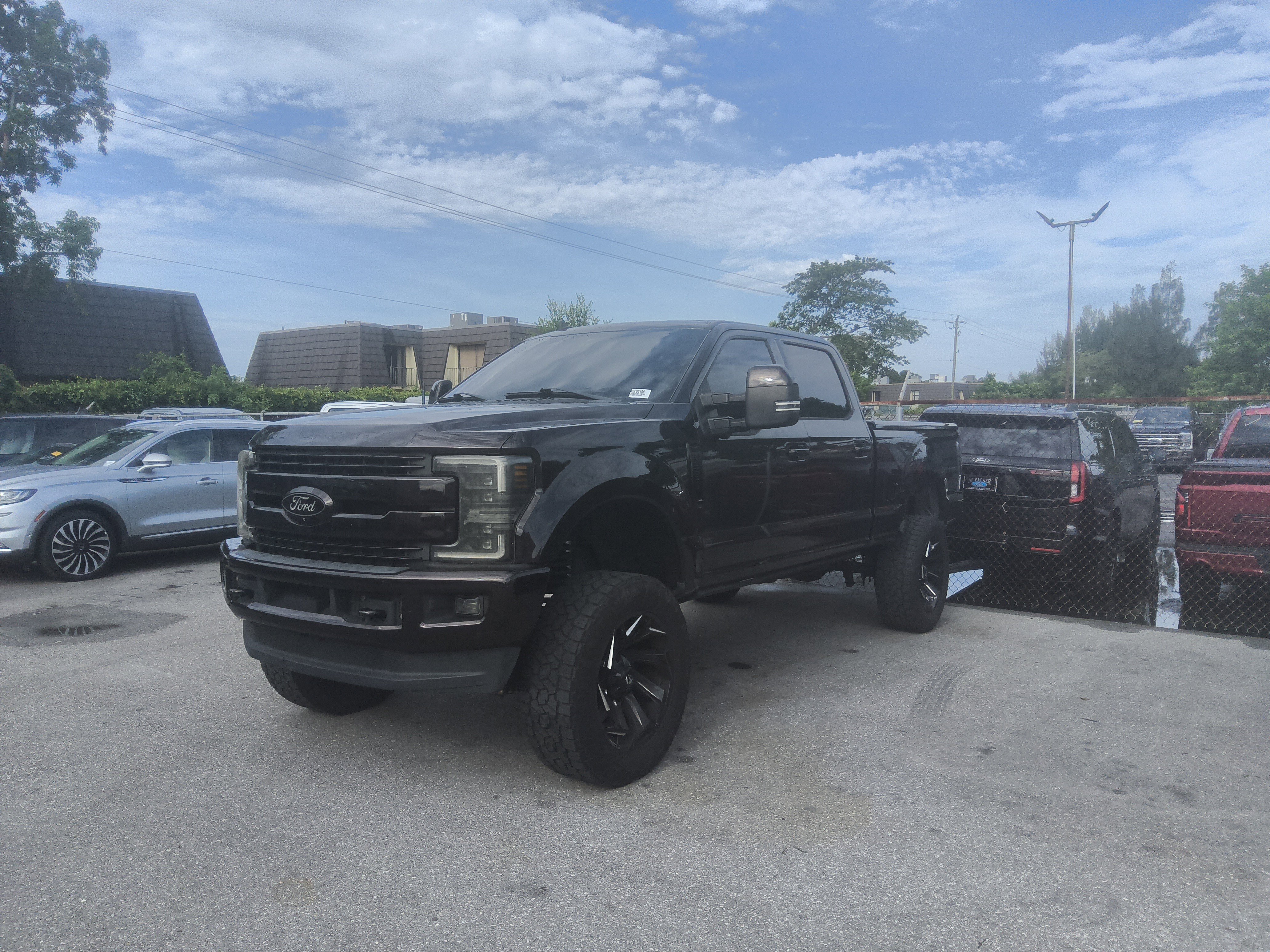 Certified 2019 Ford F250 Lariat w/ Chrome Package AWD/4WD image 2