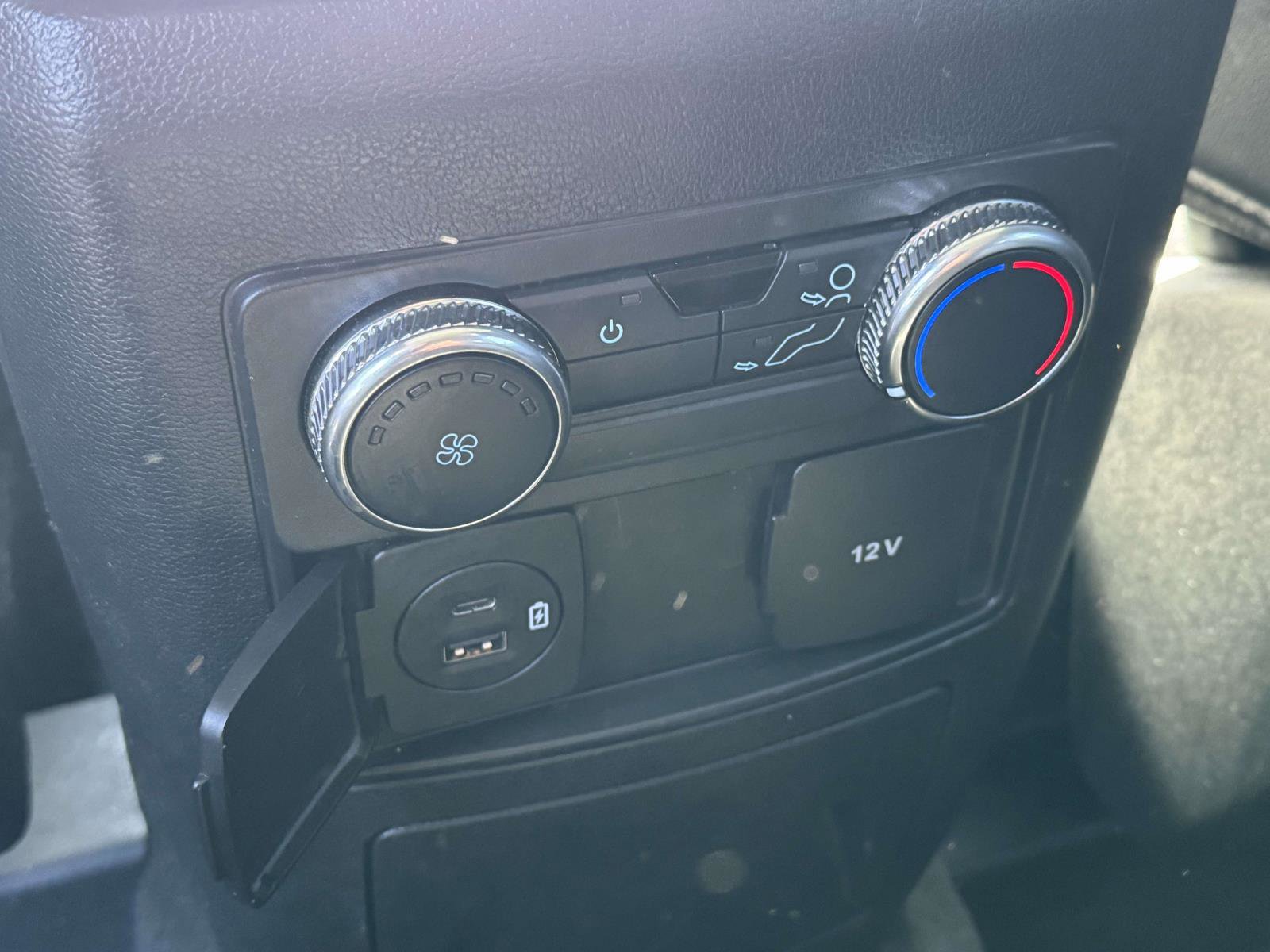 Certified 2022 Ford Explorer XLT w/ Equipment Group 202A image 11