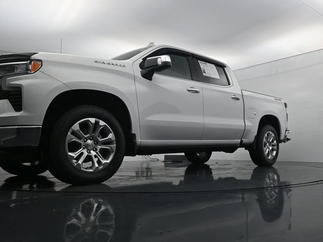 Used 2024 Chevrolet Silverado 1500 LTZ w/ LTZ Convenience Package II AWD/4WD image 33