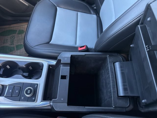 Certified 2024 Ford Explorer XLT w/ Equipment Group 202A AWD/4WD image 27