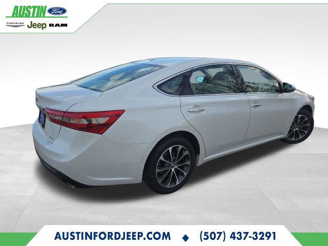 Used 2018 Toyota Avalon XLE Plus image 4