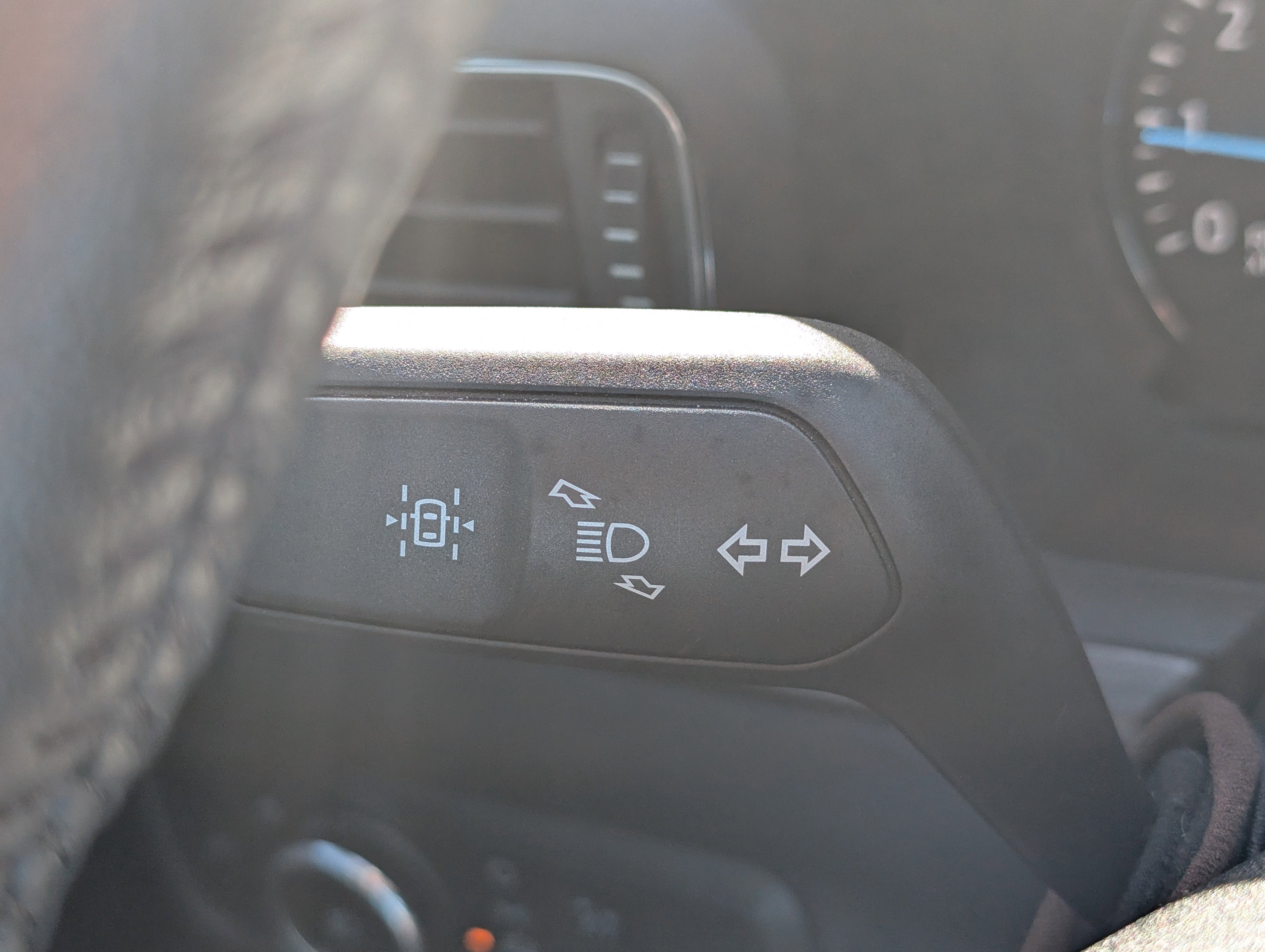 Certified 2023 Ford Explorer XLT w/ Equipment Group 202A image 27