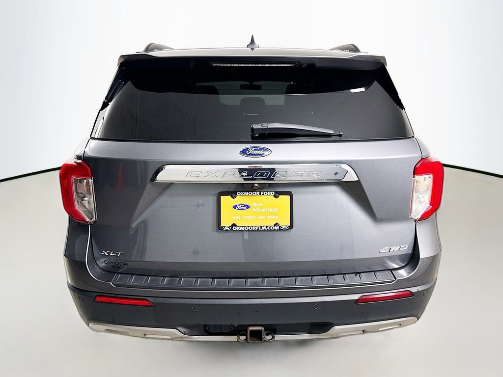 Certified 2021 Ford Explorer XLT w/ Equipment Group 202A image 4
