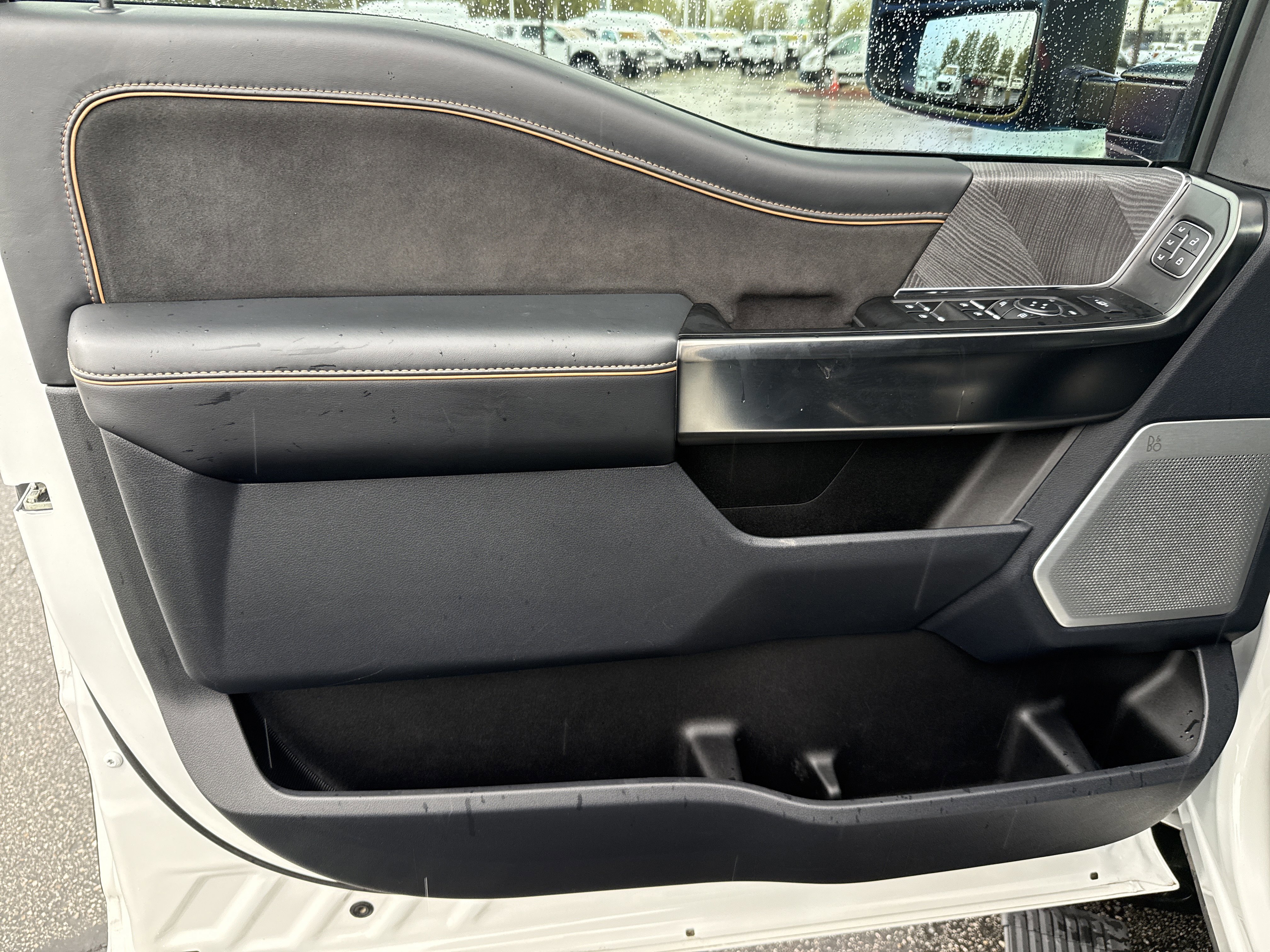 Certified 2023 Ford F350 Platinum w/ FX4 Off-Road Package image 11