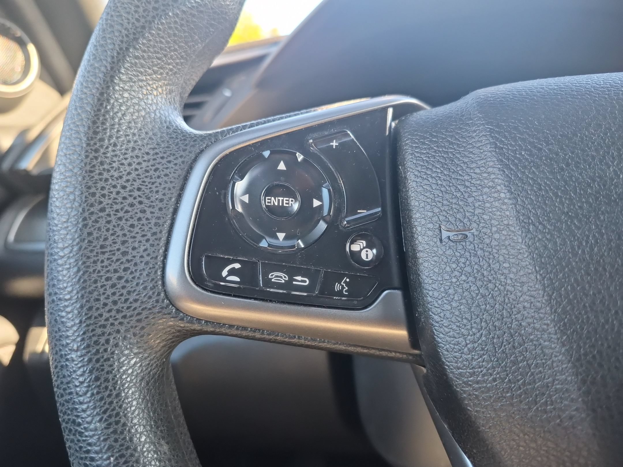 Used 2019 Honda Civic EX image 18