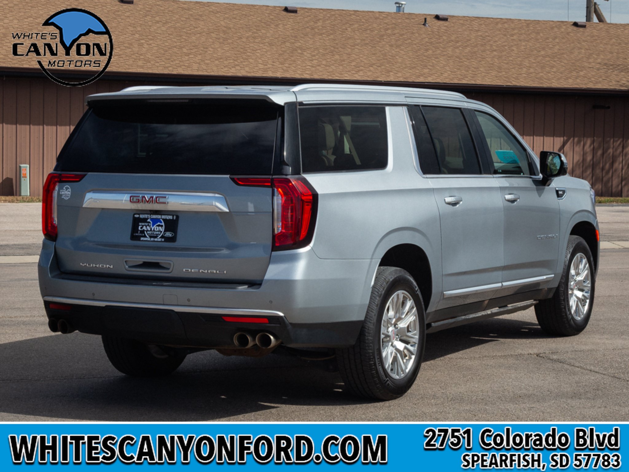 Used 2023 GMC Yukon XL Denali AWD/4WD image 17