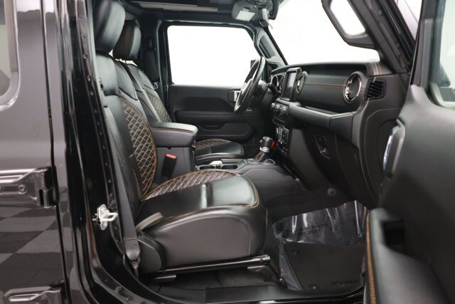 Used 2021 Jeep Wrangler Unlimited Sahara AWD/4WD image 33