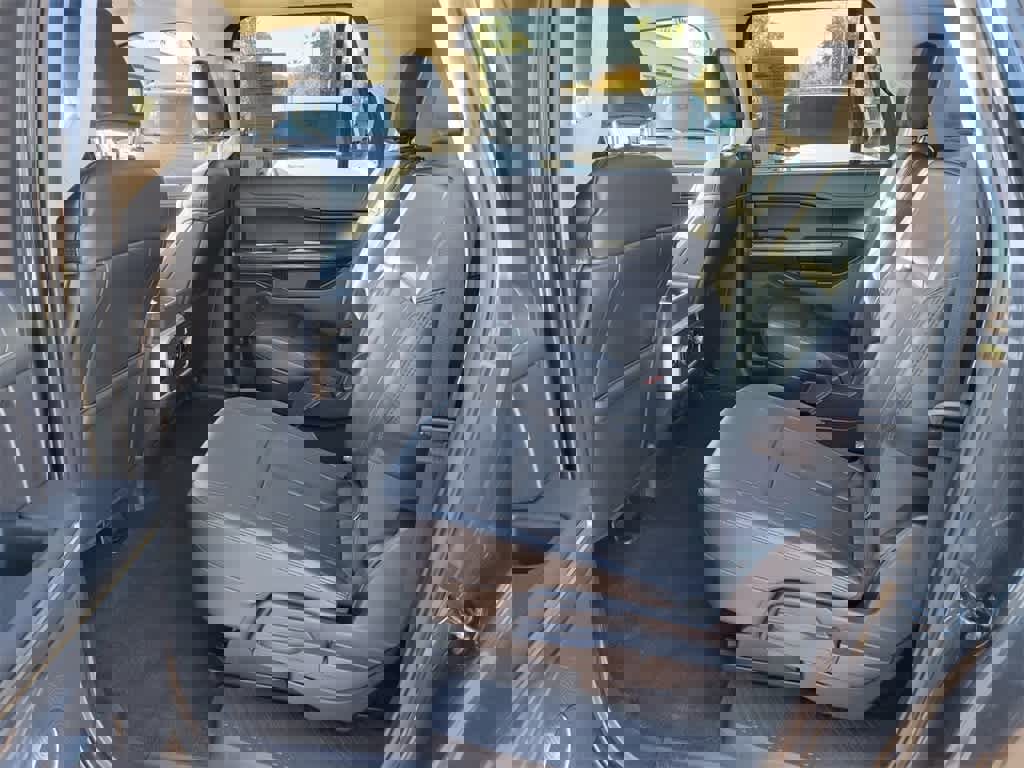 Certified 2022 Ford Expedition Max XLT image 10