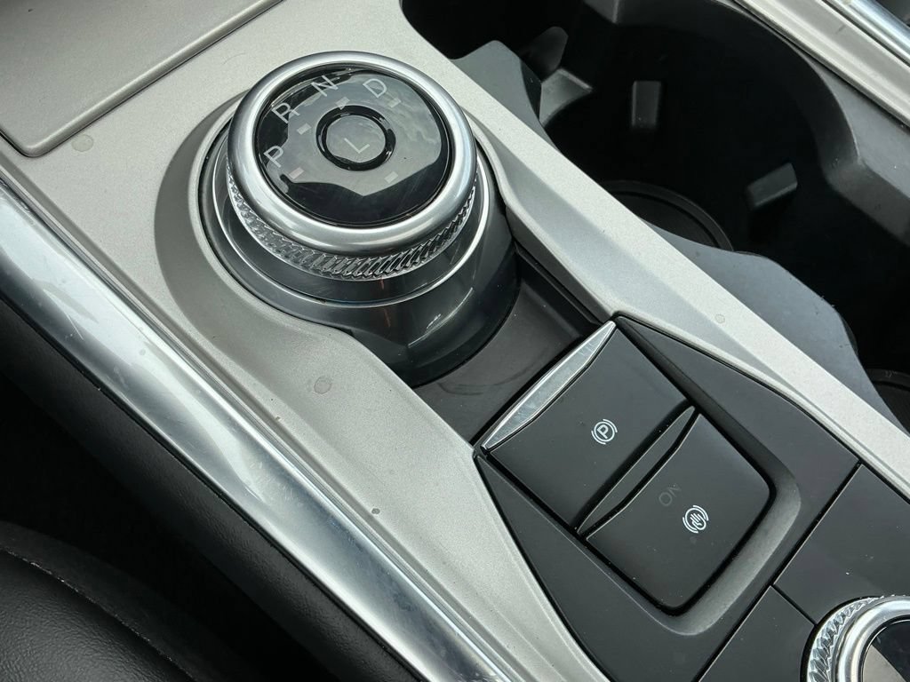 Certified 2023 Ford Explorer Platinum w/ Technology Package AWD/4WD image 46