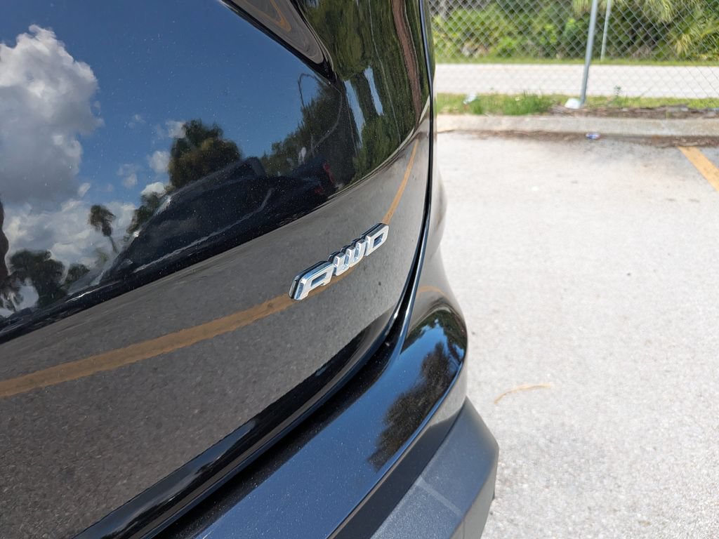 Certified 2024 Ford Edge SEL w/ Sport Appearance Package AWD/4WD image 12
