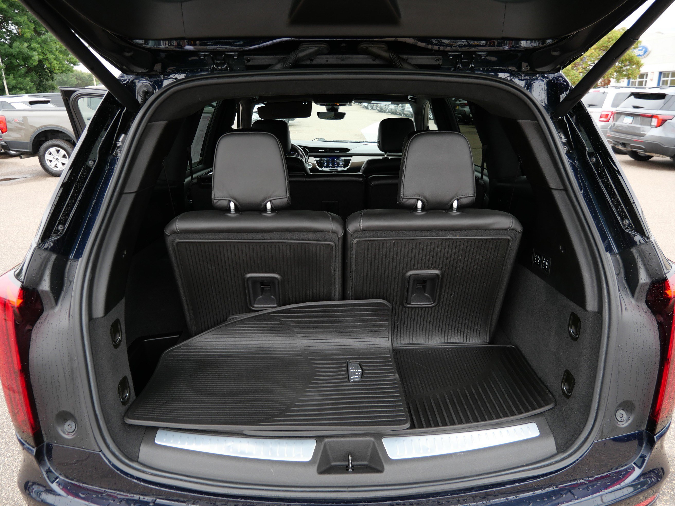 Used 2021 Cadillac XT6 Premium Luxury w/ Platinum Package AWD/4WD image 18
