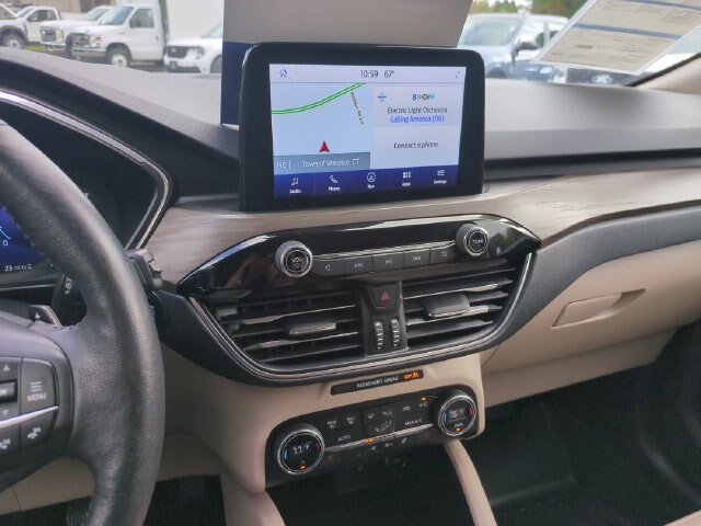 Certified 2020 Ford Escape Titanium AWD/4WD image 20