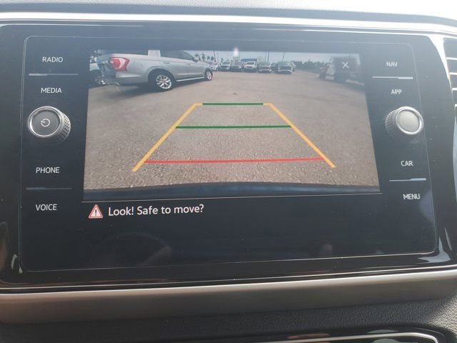 Used 2023 Volkswagen Atlas Cross Sport SEL image 33