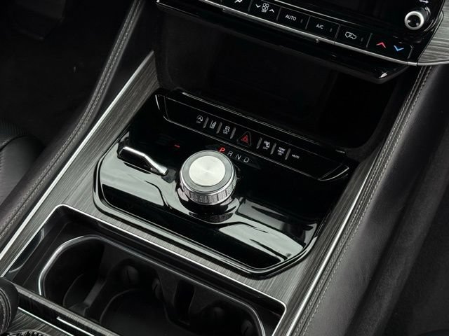 Used 2023 Jeep Wagoneer Series II AWD/4WD image 31