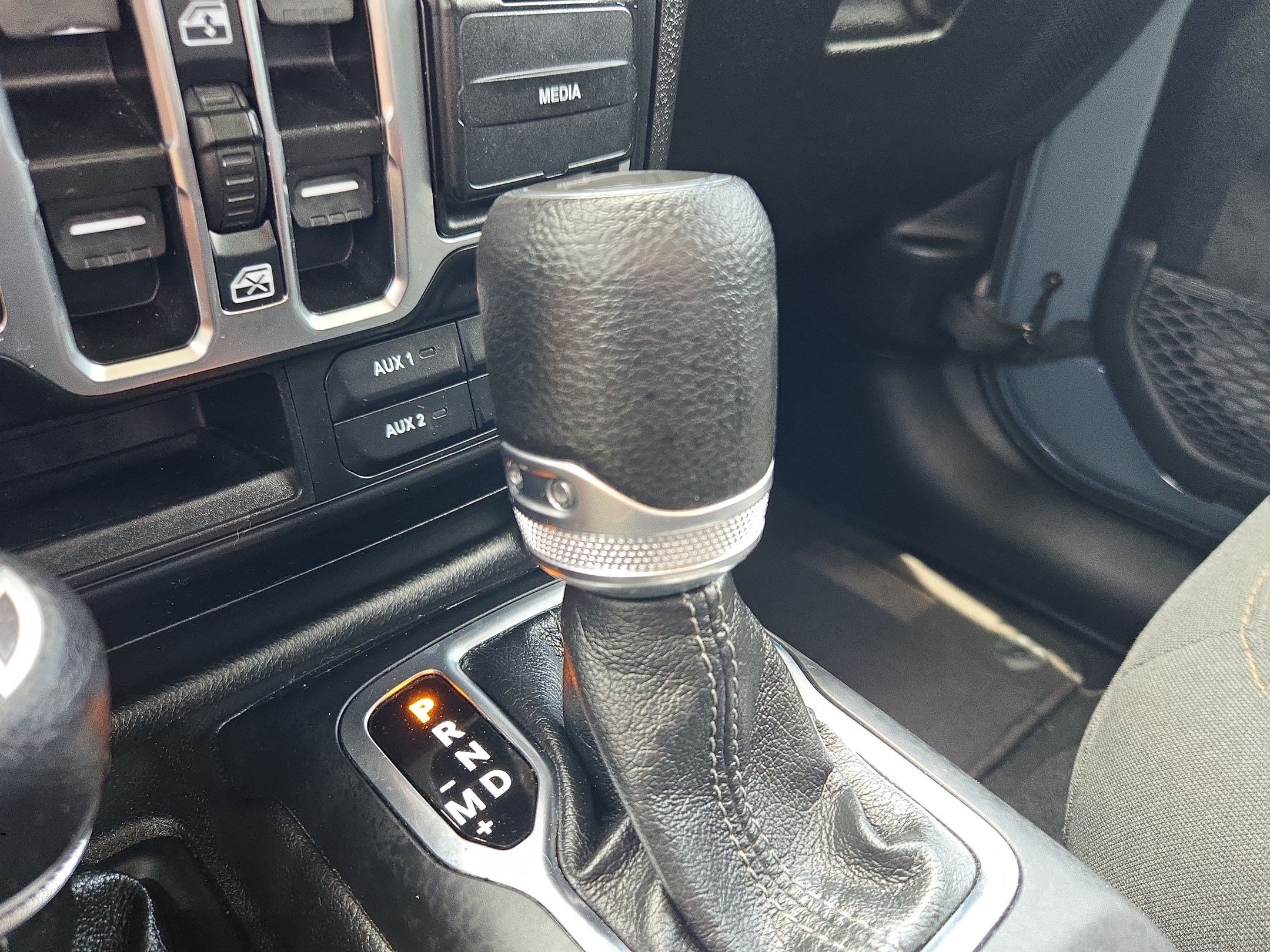 Used 2024 Jeep Gladiator Sport AWD/4WD image 26