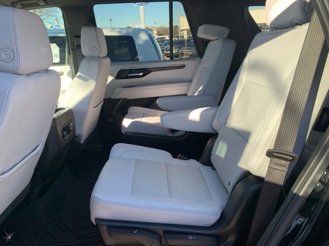 Used 2025 Chevrolet Tahoe Premier w/ Sun And Tow Package image 10