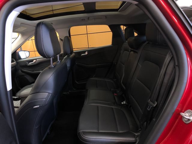 Certified 2022 Ford Escape Titanium AWD/4WD image 22