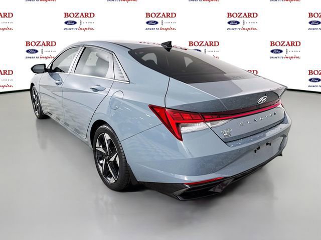 Used 2022 Hyundai Elantra SEL w/ Convenience + Premium Package image 3