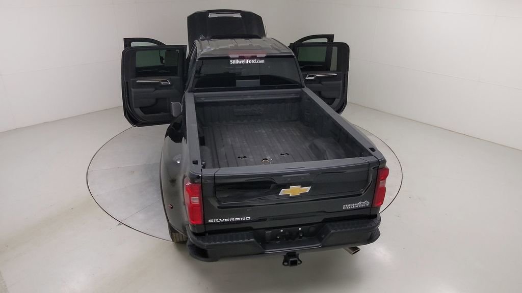 Used 2024 Chevrolet Silverado 3500 High Country w/ High Country Premium Package image 54