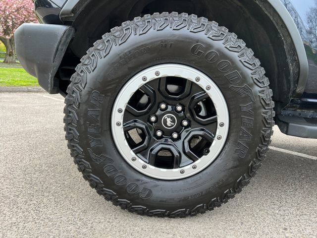 Certified 2021 Ford Bronco Outer Banks w/ Sasquatch Package AWD/4WD image 17