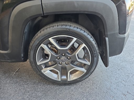 Used 2021 Jeep Renegade Sport FWD image 21