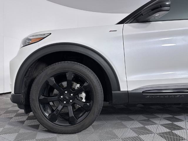 Certified 2024 Ford Explorer ST-Line w/ Class IV Trailer Tow Package AWD/4WD image 18