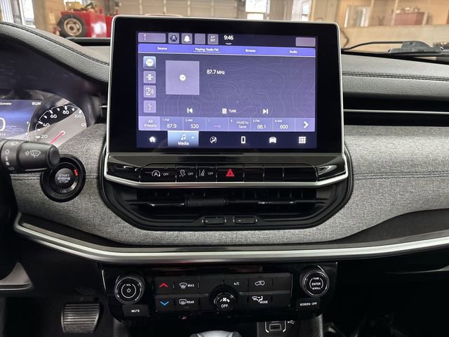 Used 2022 Jeep Compass Latitude image 8