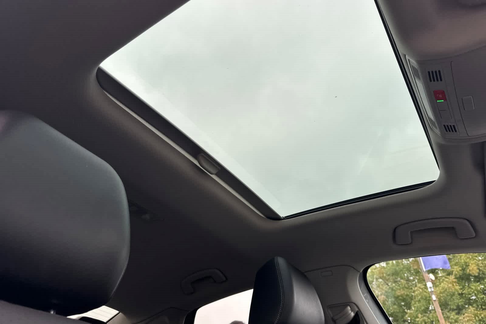 Used 2020 Volkswagen Jetta SEL image 17