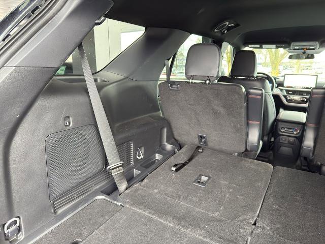 Certified 2025 Ford Explorer ST-Line image 9