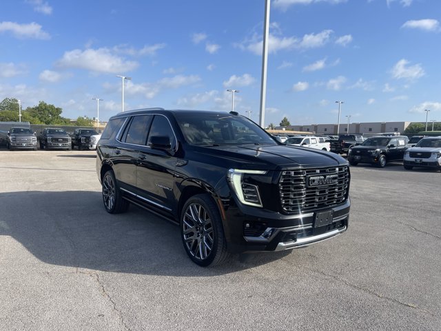 Used 2025 GMC Yukon Denali Ultimate AWD/4WD image 2