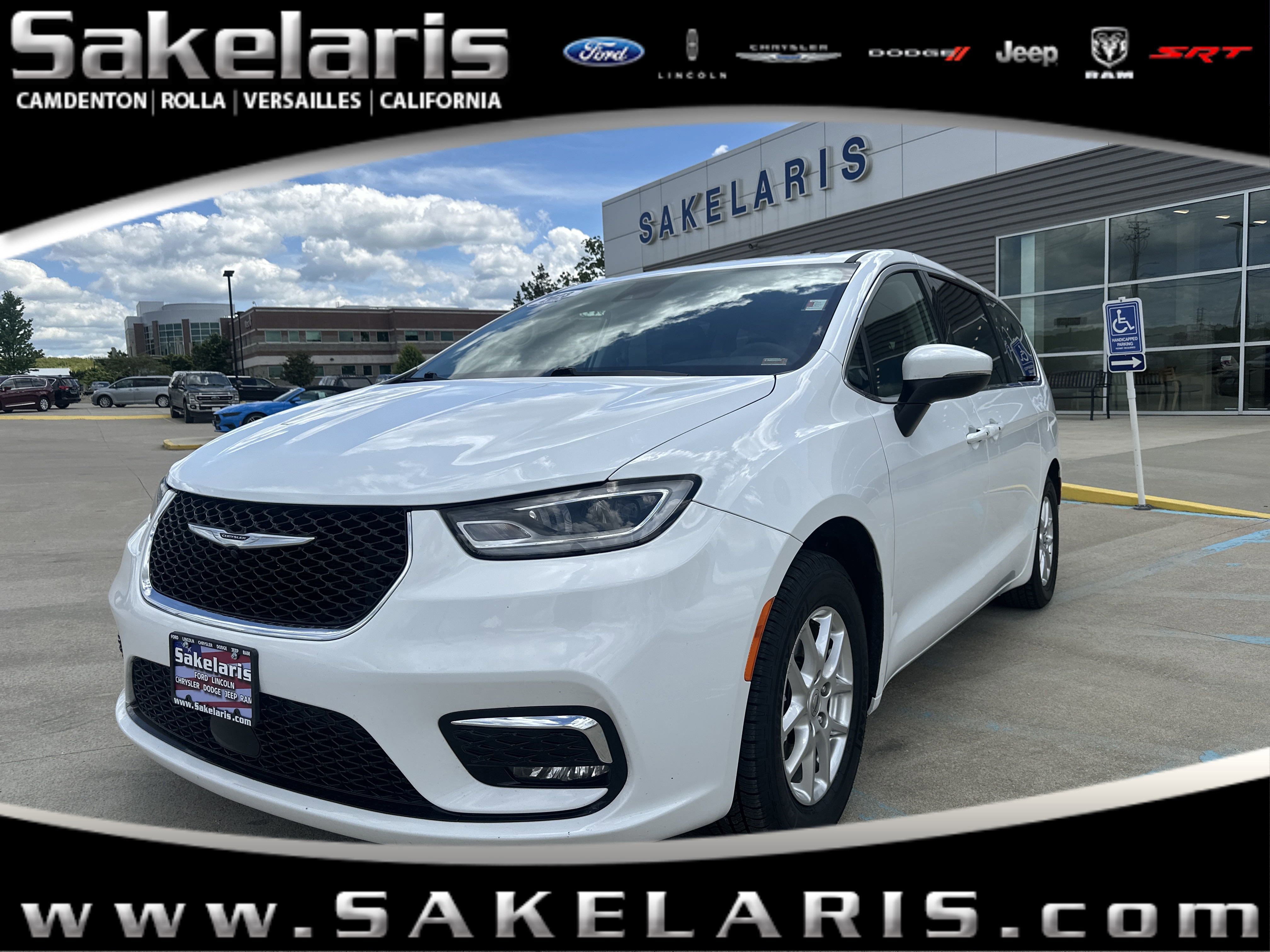 Used 2023 Chrysler Pacifica Touring-L
