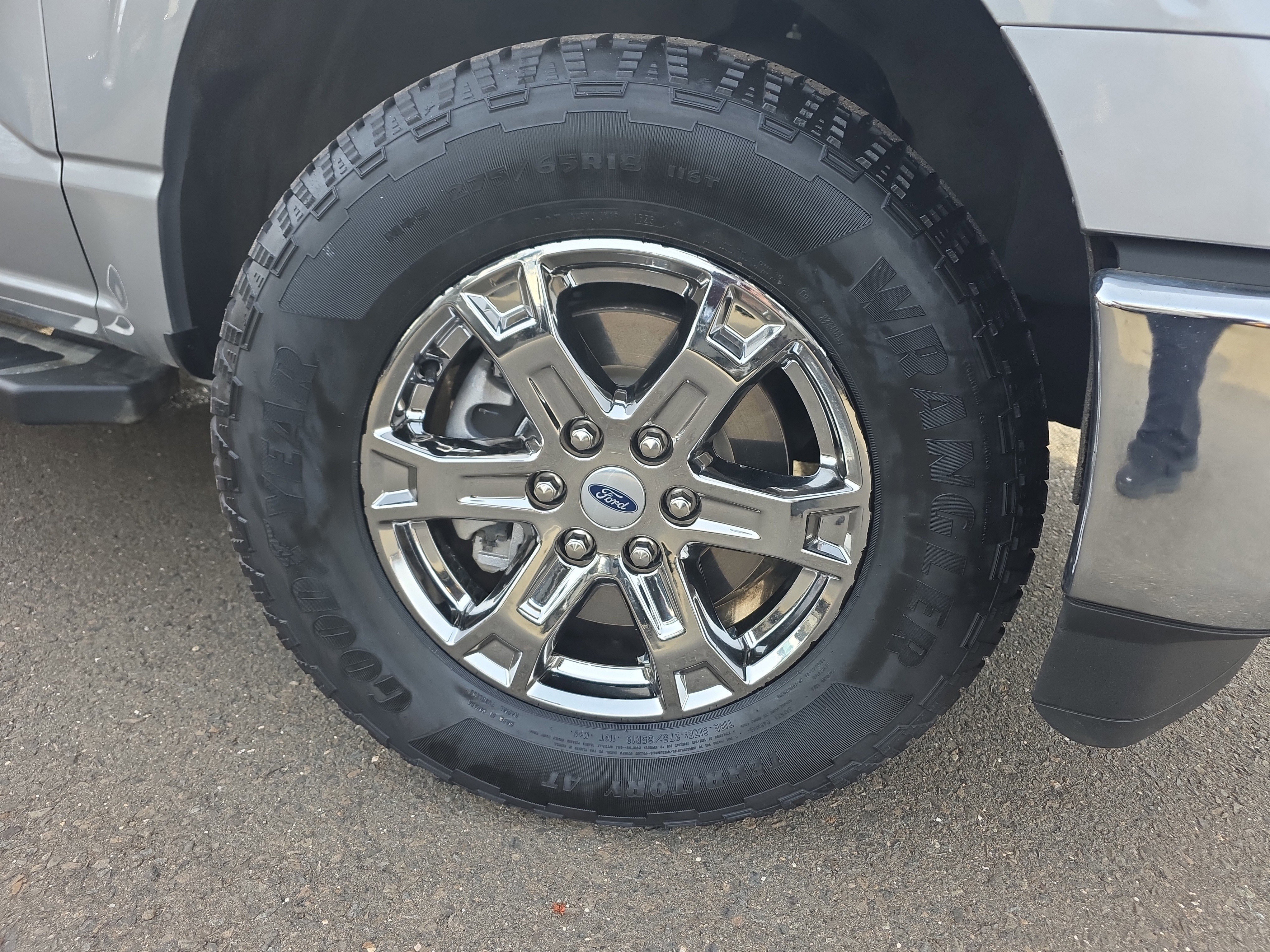 Certified 2022 Ford F150 Lariat w/ Equipment Group 502A High image 11