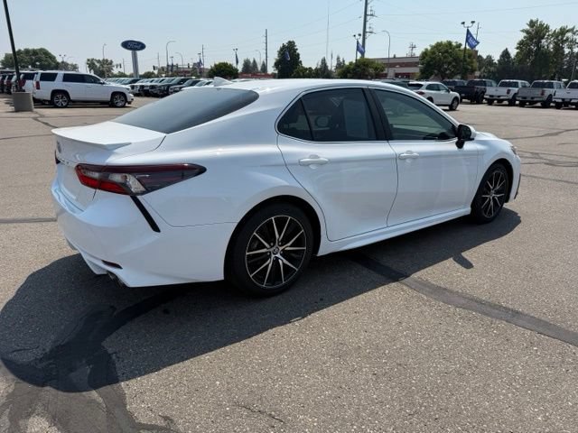 Used 2021 Toyota Camry SE AWD/4WD image 10