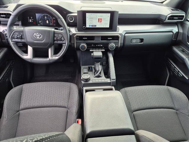 Used 2025 Toyota 4Runner SR5 AWD/4WD image 16