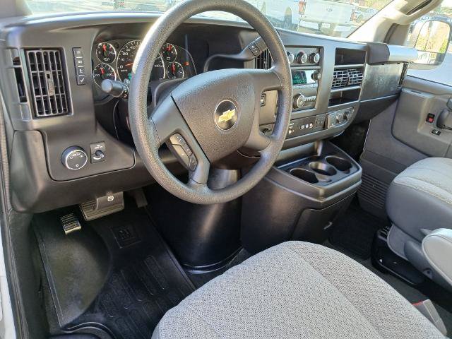 Used 2019 Chevrolet Express 3500 LT w/ LT Preferred Equipment Group RWD image 9