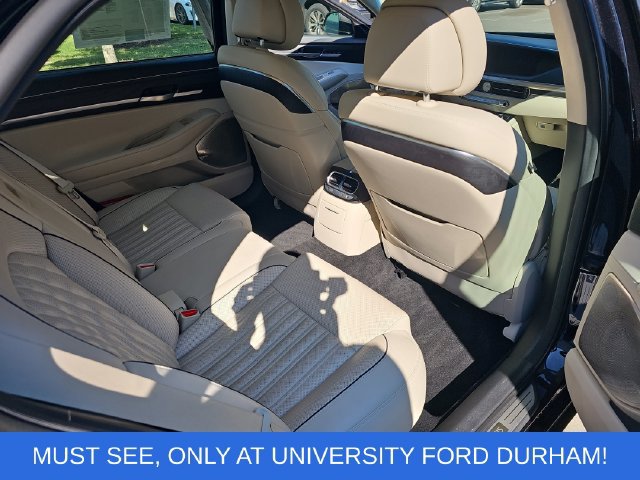 Used 2020 Genesis G90 3.3T Premium RWD image 11