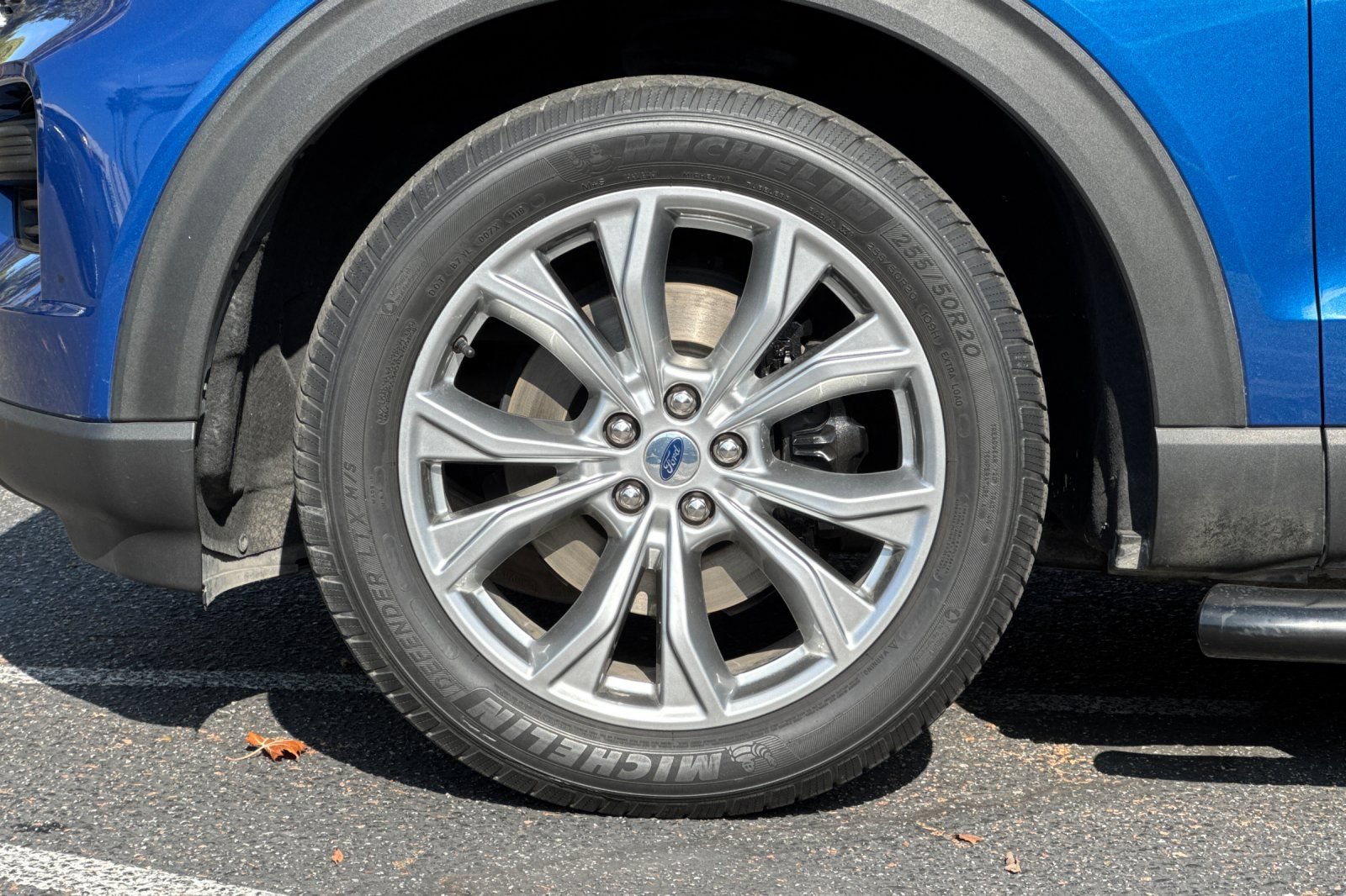 Certified 2021 Ford Explorer XLT RWD image 28