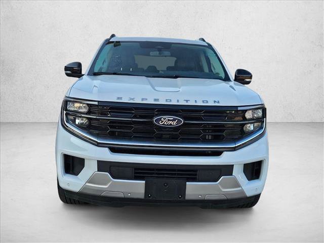 Certified 2025 Ford Expedition Platinum AWD/4WD image 2