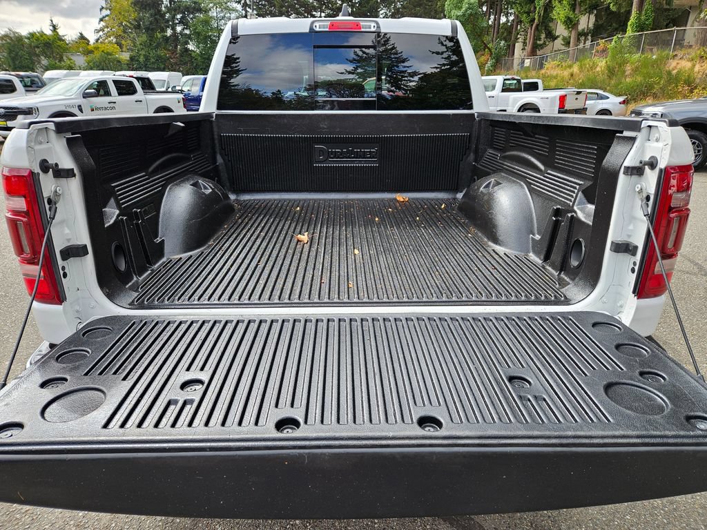 Used 2023 RAM 1500 Laramie AWD/4WD image 14