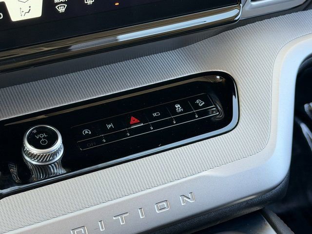 Certified 2025 Ford Expedition Max Active AWD/4WD image 34