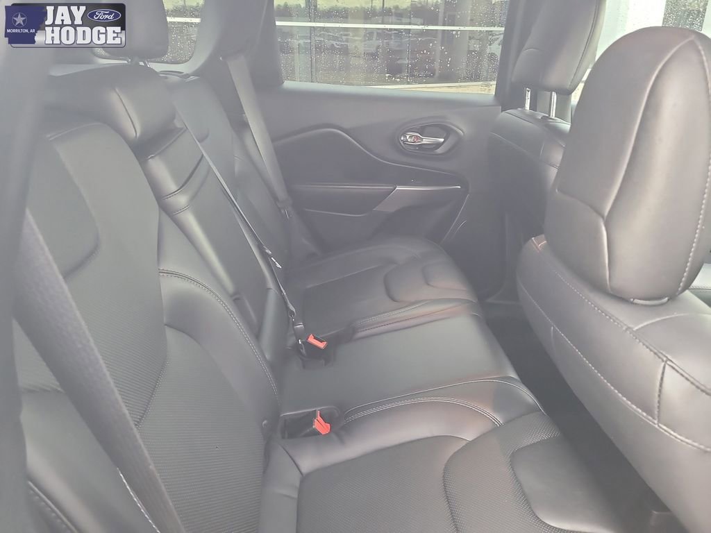 Used 2019 Jeep Cherokee Limited w/ Trailer Tow Group image 32