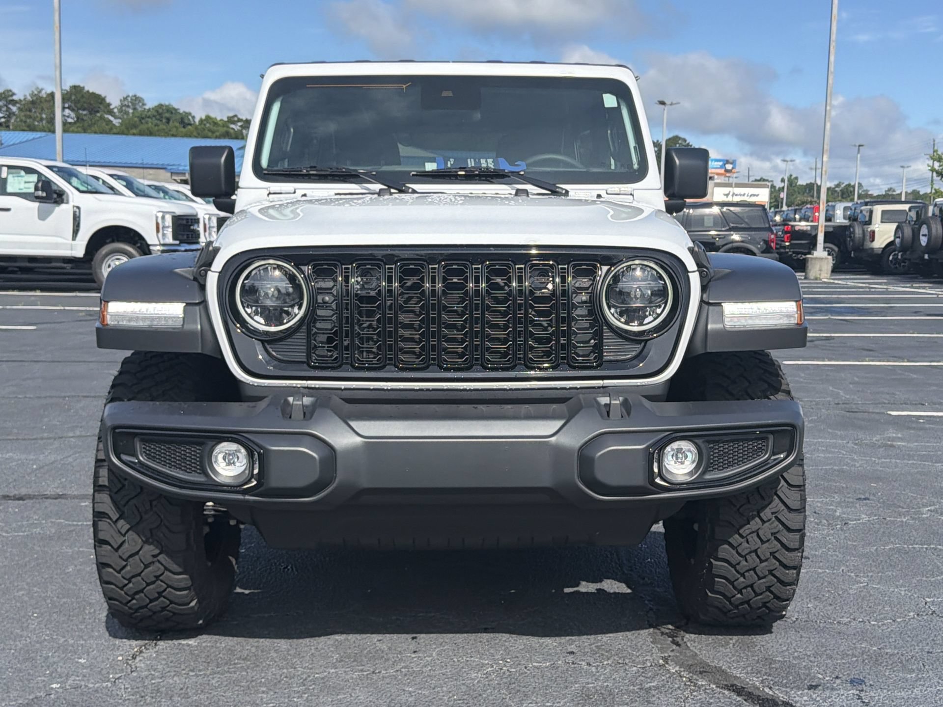 Used 2025 Jeep Wrangler Unlimited Sport AWD/4WD image 5