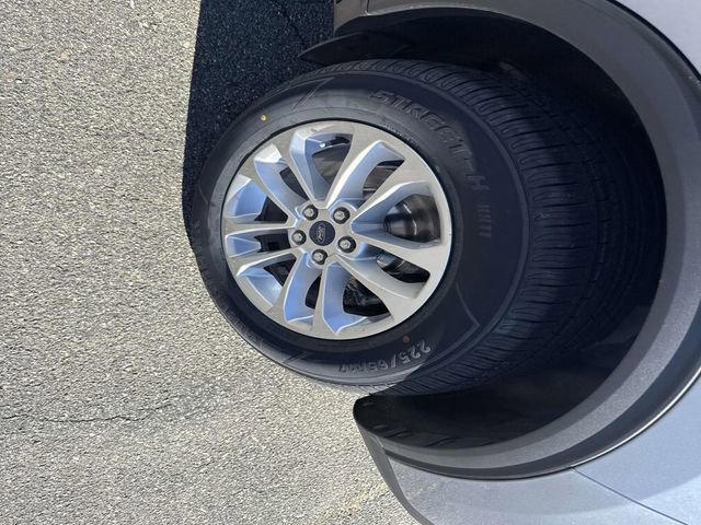 Certified 2022 Ford Escape SE image 13