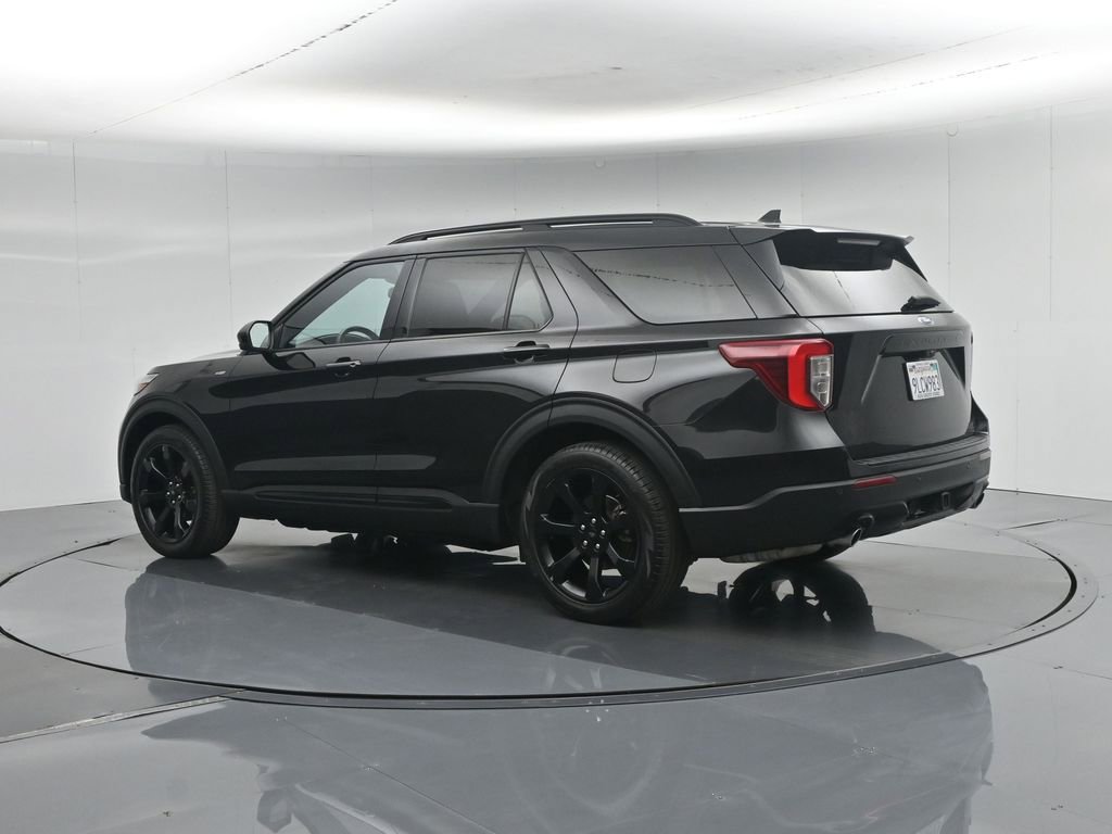 Certified 2024 Ford Explorer ST-Line w/ Class IV Trailer Tow Package RWD image 7