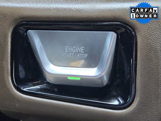 Used 2025 GMC Yukon Denali Ultimate AWD/4WD image 18