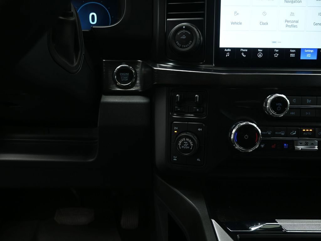 Certified 2023 Ford F250 Lariat w/ Lariat Ultimate Package image 18