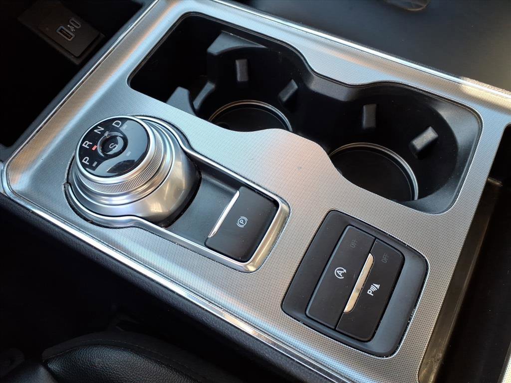 Certified 2024 Ford Edge Titanium image 16